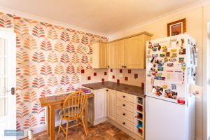 Kitchen- click for photo gallery